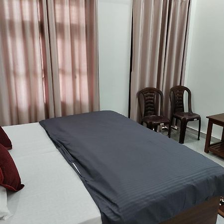 Ayodhya Onlystay The Ashoka Palace Near Ram Mandir מראה חיצוני תמונה