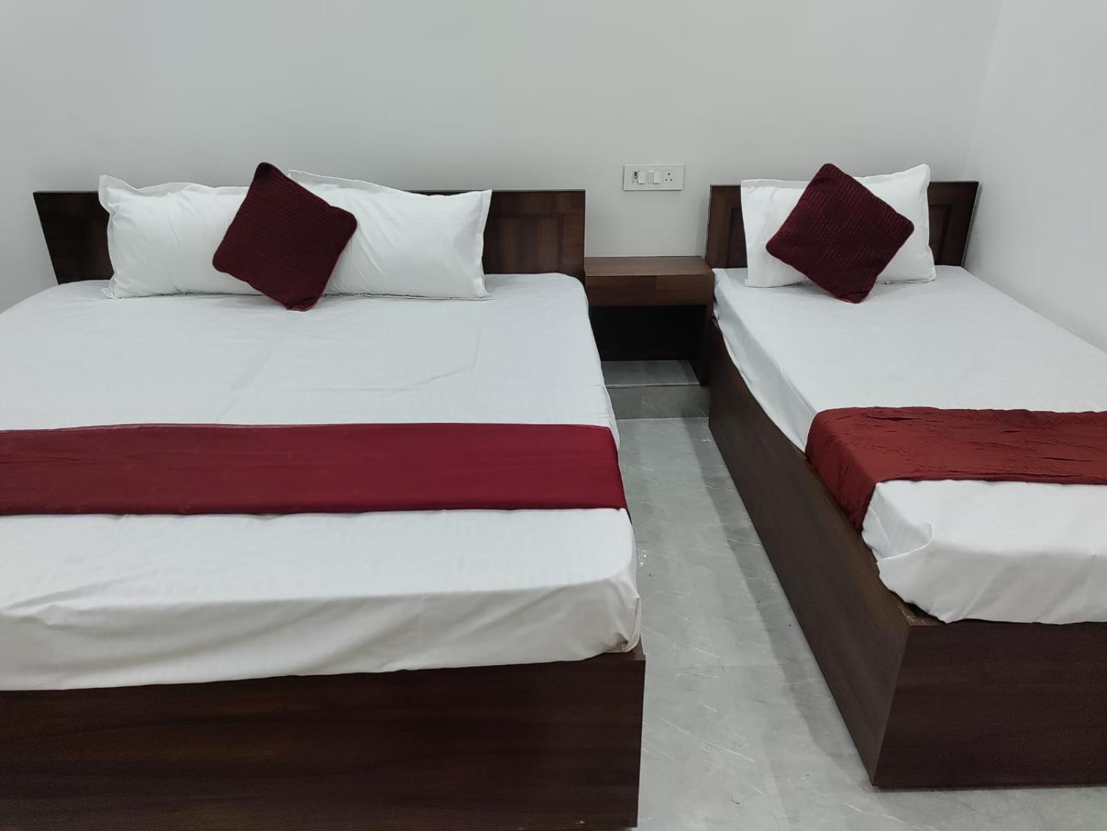 Ayodhya Onlystay The Ashoka Palace Near Ram Mandir מראה חיצוני תמונה