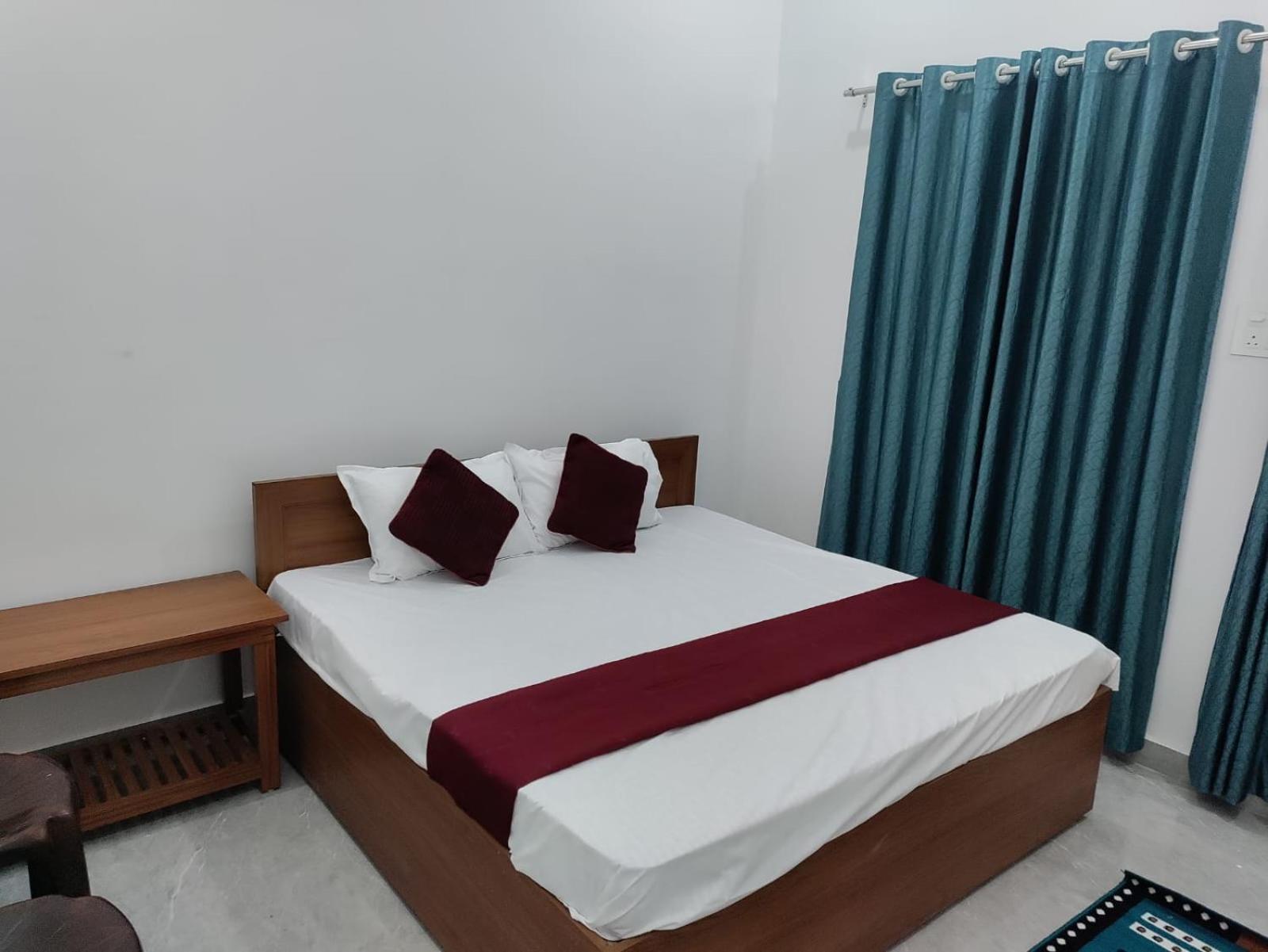 Ayodhya Onlystay The Ashoka Palace Near Ram Mandir מראה חיצוני תמונה