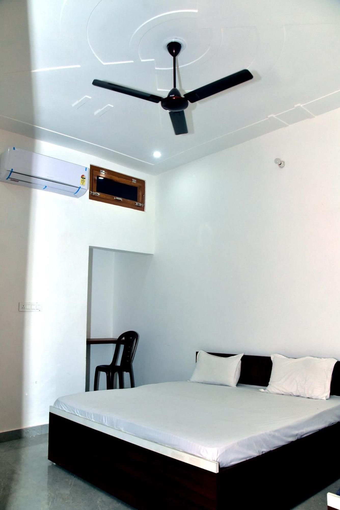 Ayodhya Onlystay The Ashoka Palace Near Ram Mandir מראה חיצוני תמונה